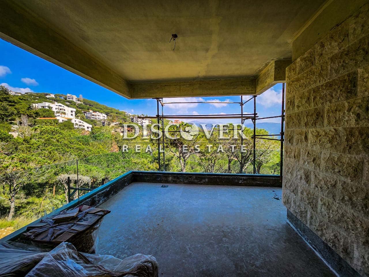 Enjoy The Moutain Lifestyle ! Apartment for sale in Baabdat