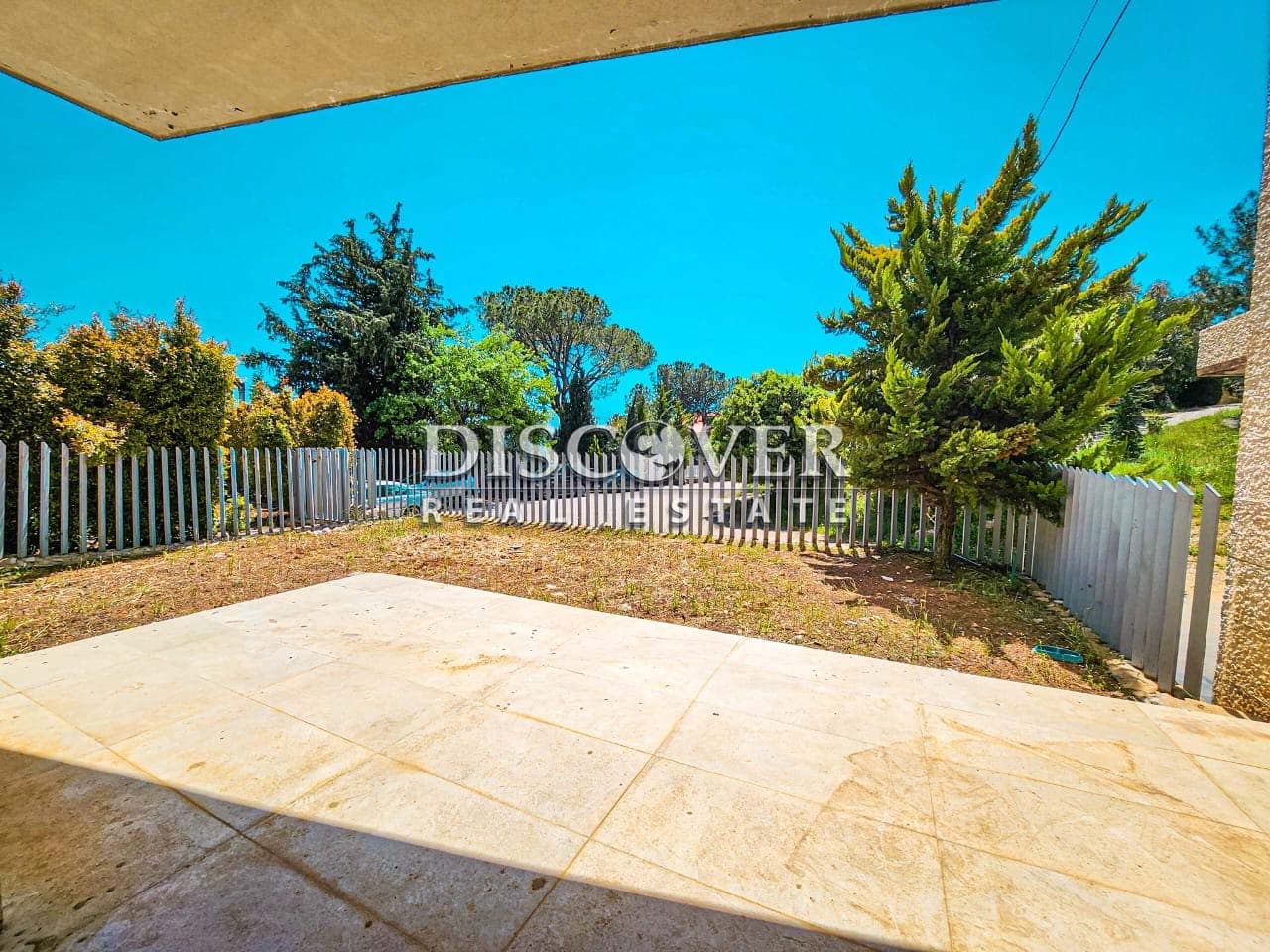 Perfect Apartment + garden for sale in Baabdat
