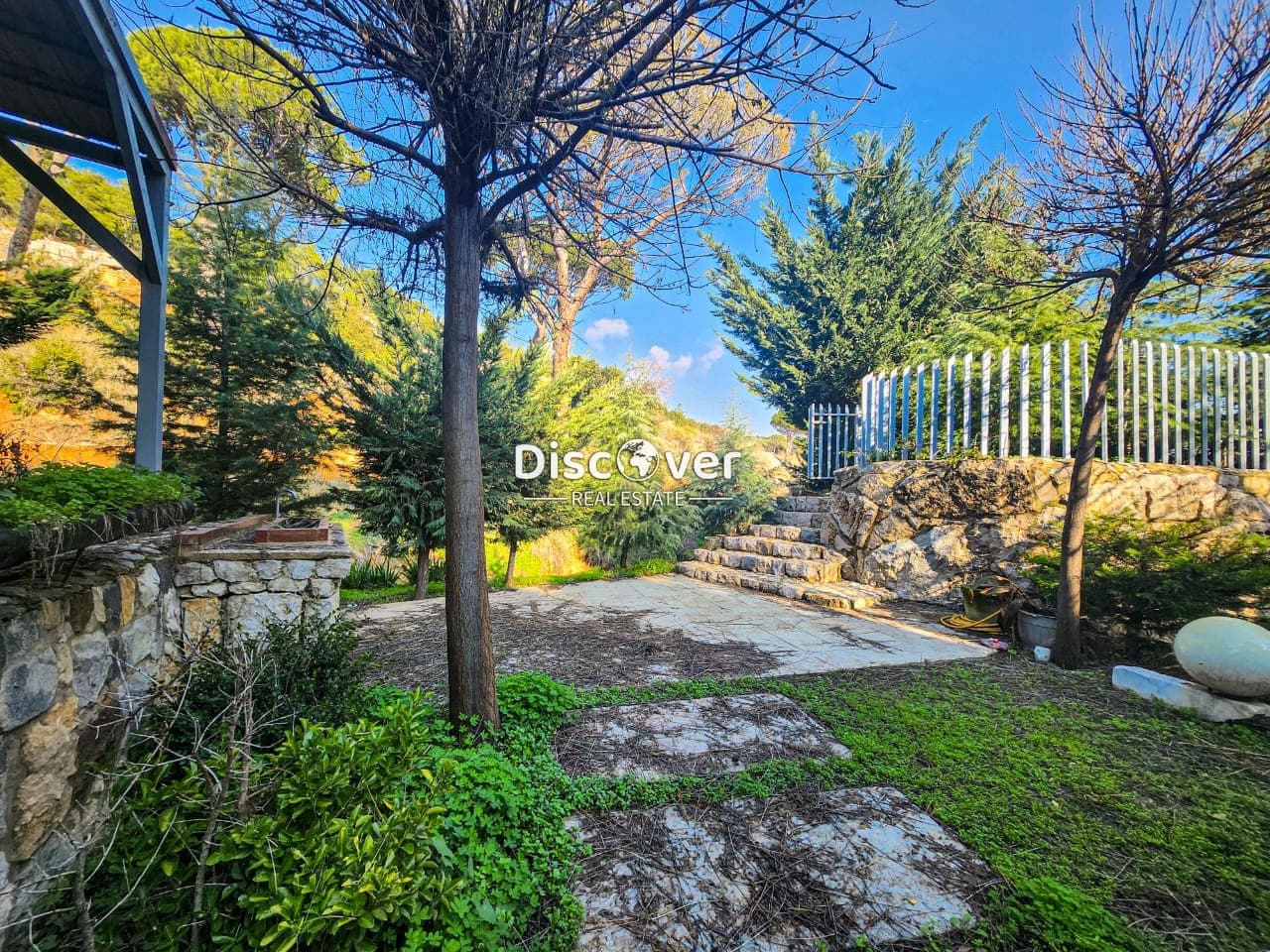 Garden Lover's Paradise | Apartment for sale in Baabdat
