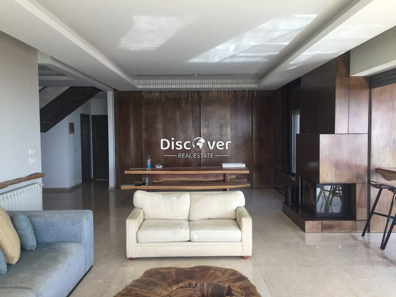 ?? Stunning Duplex with Panoramic Views! ??