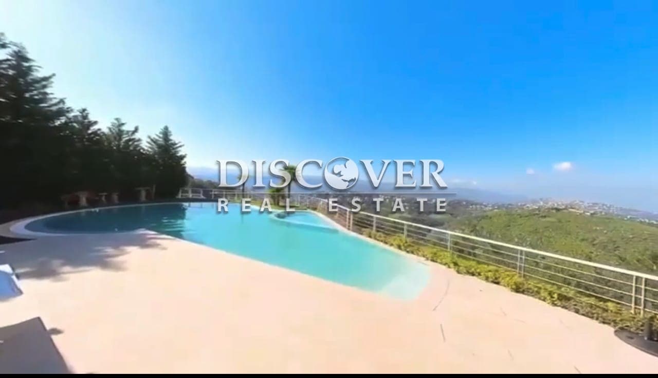 Unparalleled Luxury Villa with Panoramic Sea Views